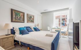 Modern Guest House In Centre Of Bruges
